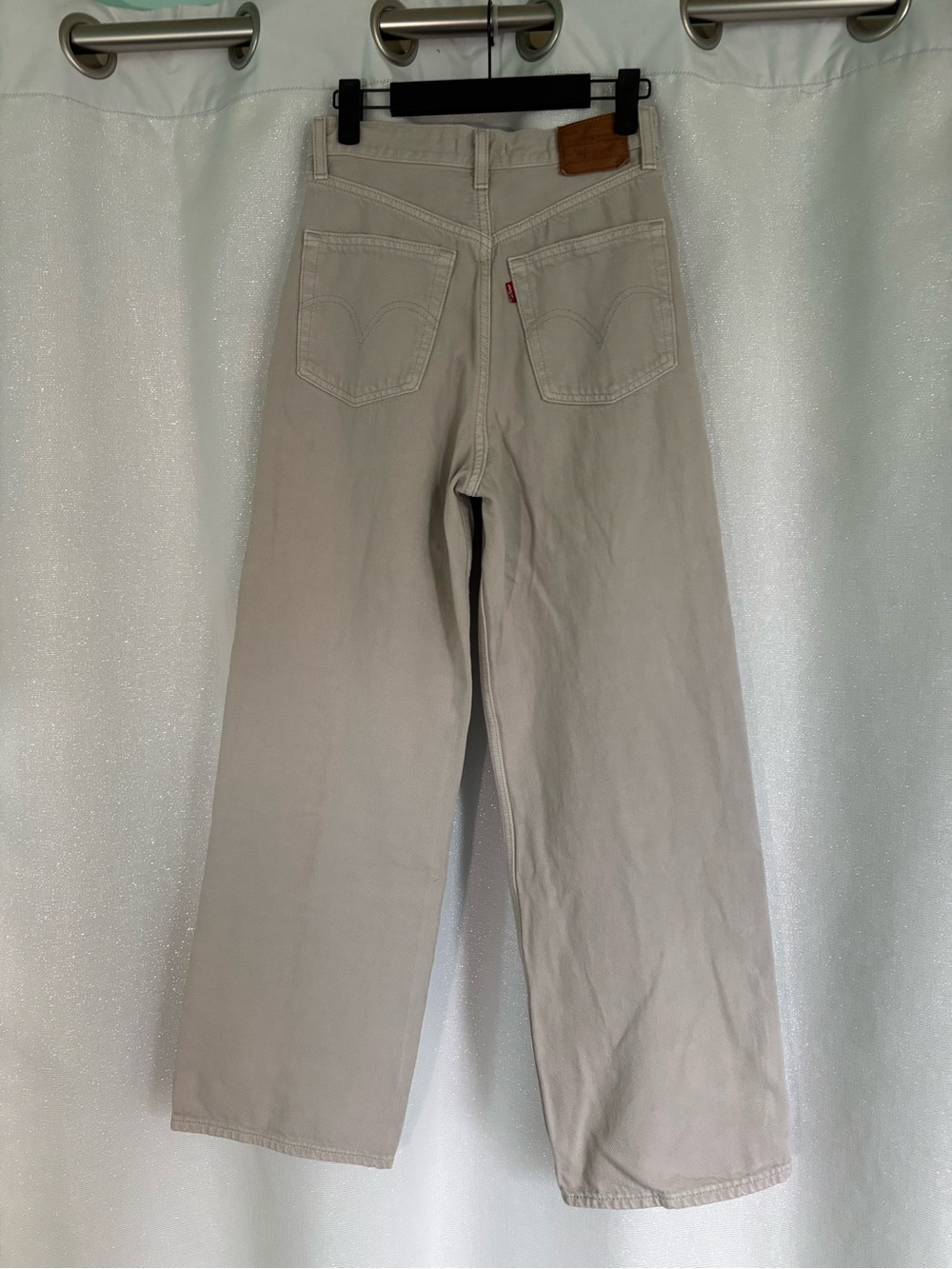 Levi's Ribcage Wide Leg High-Rise Jeans in Cream - Picture 2 of 8